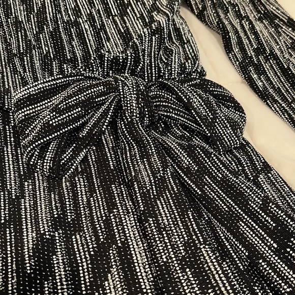 NWT Aidan Mattox Metallic Knit Puff Long Sleeve Sparkly Formal Dress - Size 12 - Picture 9 of 16